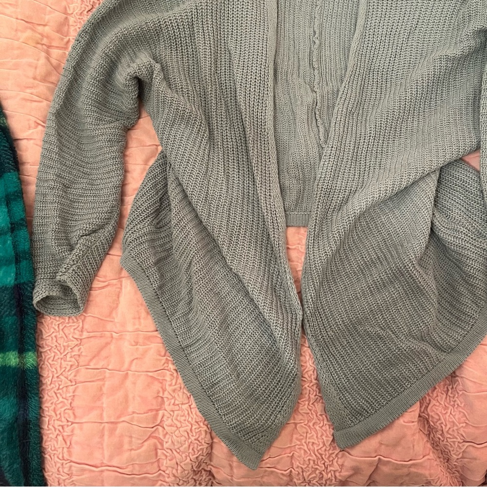 La Hearts Blue Gray Women's Cardigan - Picture 3 of 8
